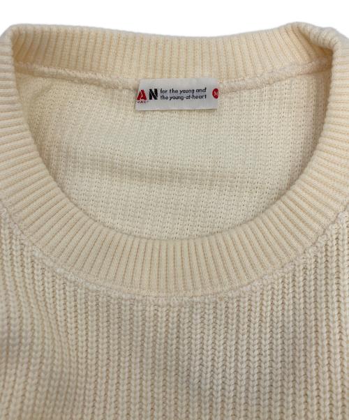 VAN JAC（ヴァン・ヂャケット）VAN JAC (ヴァン・ヂャケット) ロゴワッペンセーター アイボリー サイズ:Mの古着・服飾アイテム
