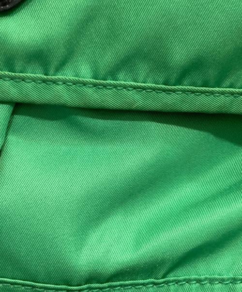PRADA（プラダ）PRADA (プラダ) ナイロンメッセンジャーバッグ グリーンの古着・服飾アイテム