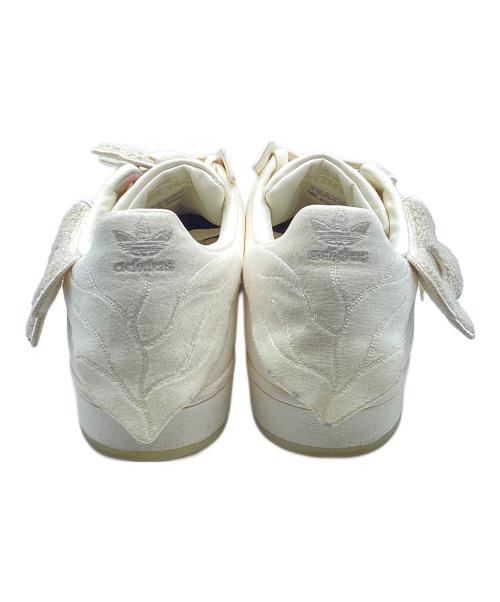 adidas（アディダス）adidas (アディダス) melting sadness (メルティング サッドネス) ローカットスニーカー アイボリー サイズ:US9 / UK8 1/2 /27.0の古着・服飾アイテム