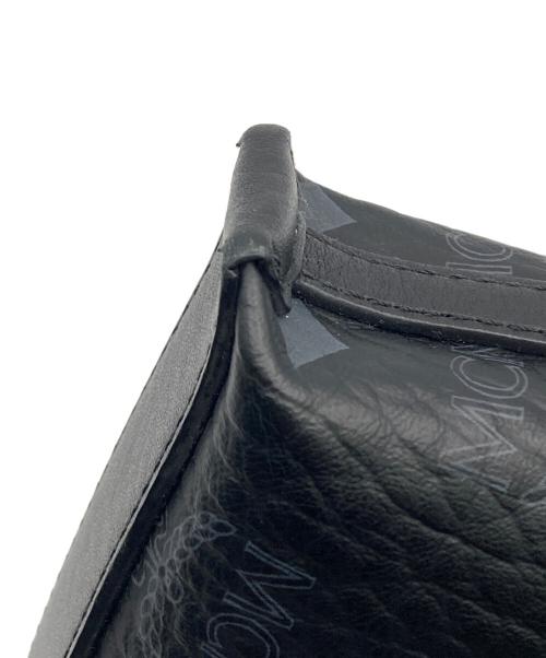 MCM（エムシーエム）MCM (エムシーエム) Aren Crossbody Bag in Visetos ブラックの古着・服飾アイテム