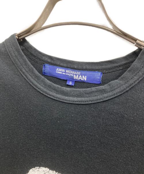 JUNYA WATANABE MAN（ジュンヤワタナベマン）JUNYA WATANABE MAN (ジュンヤワタナベマン) DAZEDプリントTシャツ ブラック サイズ:Sの古着・服飾アイテム