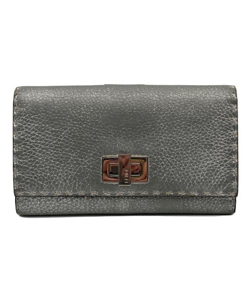 FENDI（フェンディ）FENDI (フェンディ) セレリア ピーカブー 長財布 シルバーの古着・服飾アイテム
