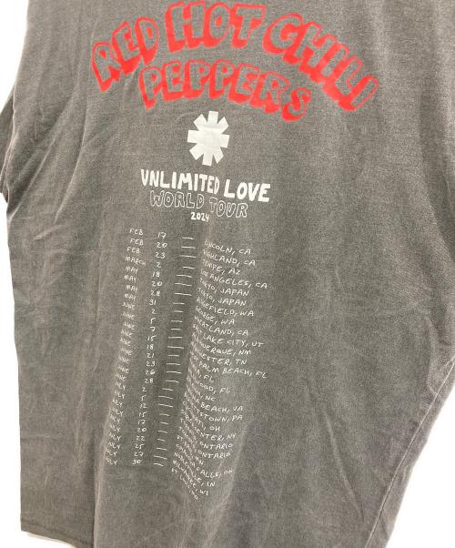 RED HOT CHILI PEPPERS（レッドホットチリペッパーズ）RED HOT CHILI PEPPERS (レッドホットチリペッパーズ) ツアーTシャツ チャコールグレー サイズ:Lの古着・服飾アイテム