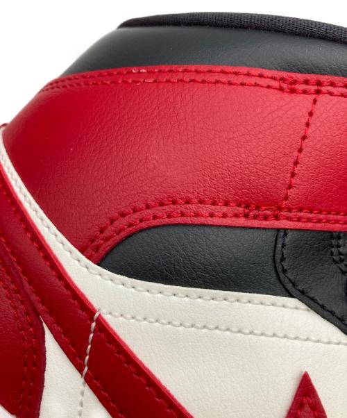 NIKE（ナイキ）NIKE (ナイキ) エア ジョーダン 1 MID レッド×ブラック サイズ:27.5cm/US10.5/UK8/EU42.5 未使用品の古着・服飾アイテム