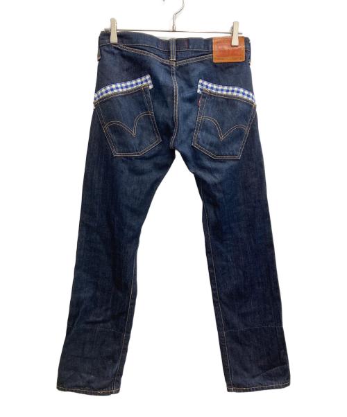 JUNYA WATANABE COMME des GARCONS MAN PINK（ジュンヤワタナベ コムデギャルソンマン ピンク）JUNYA WATANABE COMME des GARCONS MAN PINK (ジュンヤワタナベ コムデギャルソンマン ピンク) LEVI'S (リーバイス) ギンガムチェックパッチデニムパンツ インディゴ サイズ:W29×L31の古着・服飾アイテム