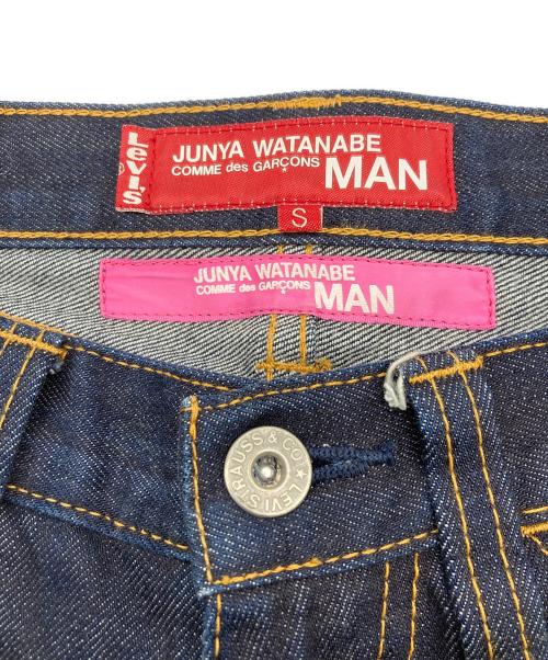 JUNYA WATANABE COMME des GARCONS MAN PINK（ジュンヤワタナベ コムデギャルソンマン ピンク）JUNYA WATANABE COMME des GARCONS MAN PINK (ジュンヤワタナベ コムデギャルソンマン ピンク) LEVI'S (リーバイス) ギンガムチェックパッチデニムパンツ インディゴ サイズ:W29×L31の古着・服飾アイテム
