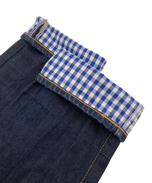 JUNYA WATANABE COMME des GARCONS MAN PINK（ジュンヤワタナベ コムデギャルソンマン ピンク）JUNYA WATANABE COMME des GARCONS MAN PINK (ジュンヤワタナベ コムデギャルソンマン ピンク) LEVI'S (リーバイス) ギンガムチェックパッチデニムパンツ インディゴ サイズ:W29×L31の古着・服飾アイテム