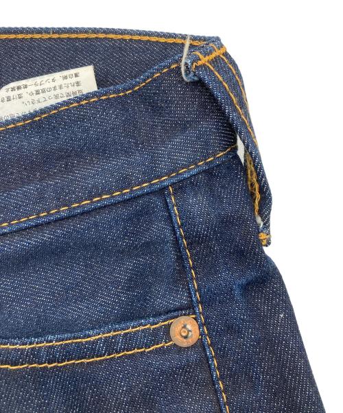 JUNYA WATANABE COMME des GARCONS MAN PINK（ジュンヤワタナベ コムデギャルソンマン ピンク）JUNYA WATANABE COMME des GARCONS MAN PINK (ジュンヤワタナベ コムデギャルソンマン ピンク) LEVI'S (リーバイス) ギンガムチェックパッチデニムパンツ インディゴ サイズ:W29×L31の古着・服飾アイテム
