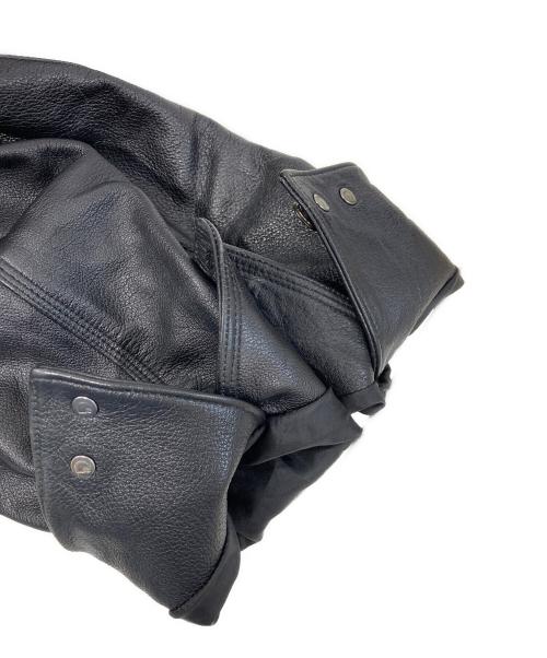 Carhartt WIP（カーハート ワーク イン プログレス）CARHARTT WIP (カーハート ワーク イン プログレス) LEATHER CHORE COAT ブラック サイズ:Lの古着・服飾アイテム