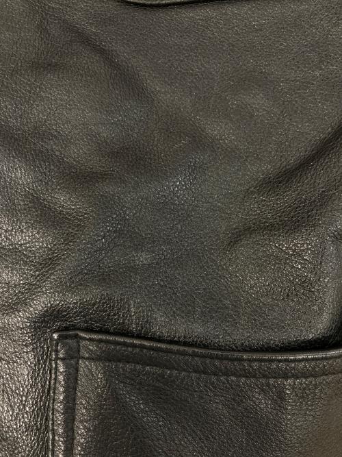 Carhartt WIP（カーハート ワーク イン プログレス）CARHARTT WIP (カーハート ワーク イン プログレス) LEATHER CHORE COAT ブラック サイズ:Lの古着・服飾アイテム