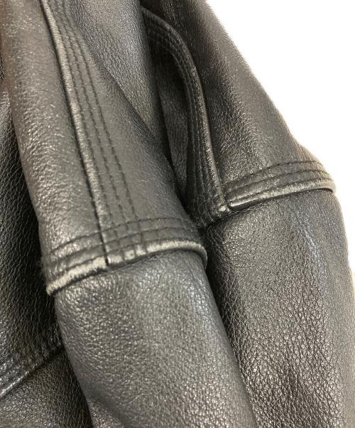 Carhartt WIP（カーハート ワーク イン プログレス）CARHARTT WIP (カーハート ワーク イン プログレス) LEATHER CHORE COAT ブラック サイズ:Lの古着・服飾アイテム