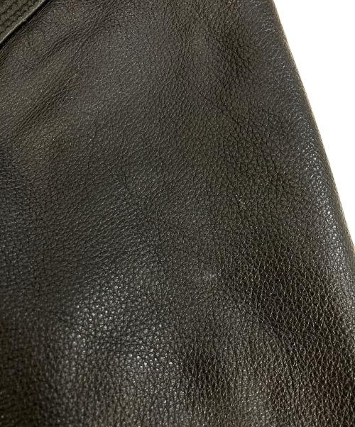 Carhartt WIP（カーハート ワーク イン プログレス）CARHARTT WIP (カーハート ワーク イン プログレス) LEATHER CHORE COAT ブラック サイズ:Lの古着・服飾アイテム