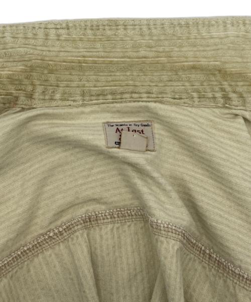 ATLAST & CO（アットラスト）ATLAST & CO (アットラスト) 太畝コーデュロイジップジャケット ベージュ サイズ:LARGEの古着・服飾アイテム