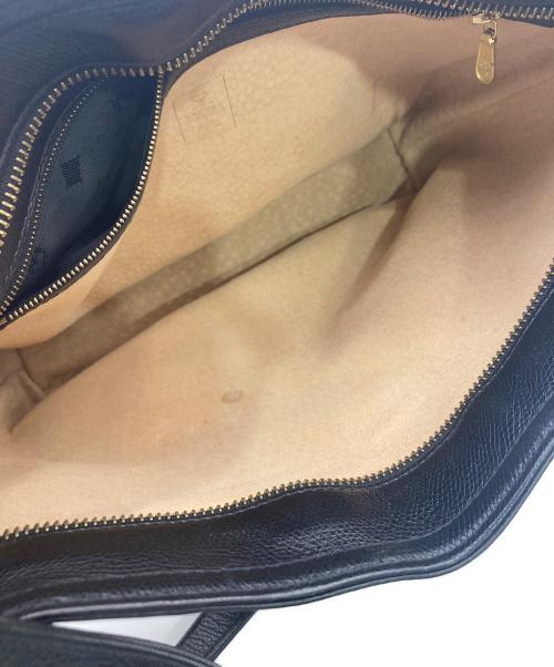 MCM（エムシーエム）MCM (エムシーエム) レザーショルダーバッグ ブラックの古着・服飾アイテム