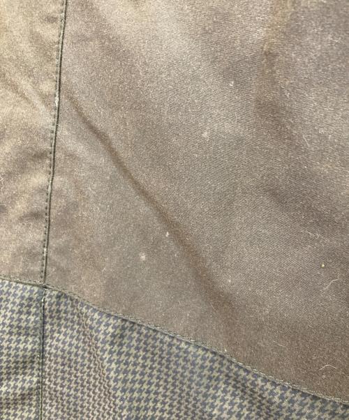 Barbour（バブアー）Barbour (バブアー) エルボーパッチ付切替オイルドカバーオール ブラウン サイズ:Lの古着・服飾アイテム
