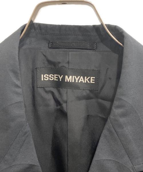 ISSEY MIYAKE（イッセイミヤケ）ISSEY MIYAKE (イッセイミヤケ) ドットテーラードジャケット ブラック サイズ:SIZE 3の古着・服飾アイテム