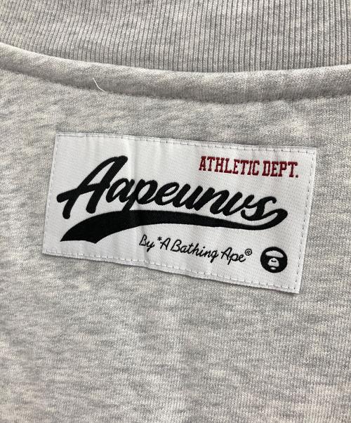 Aape BY A BATHING APE（エーエイプ バイ アベイシングエイプ）AAPE BY A BATHING APE (エーエイプ バイ アベイシングエイプ) Multi-logo button down cardigan グレー サイズ:Mの古着・服飾アイテム