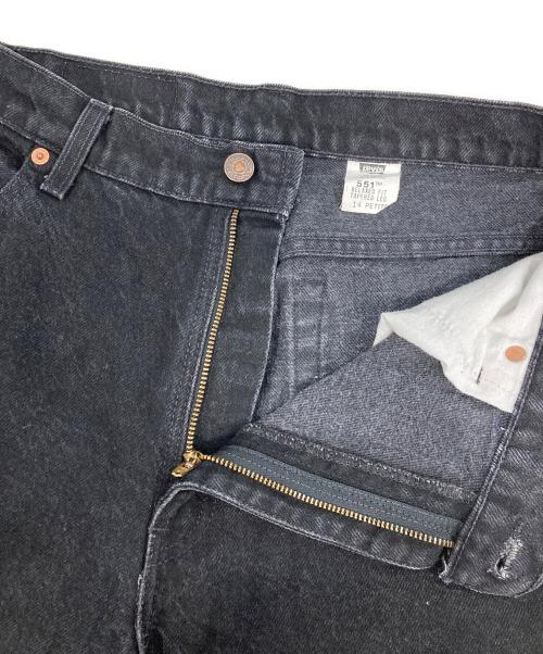 LEVI'S（リーバイス）LEVI'S (リーバイス) 551後染めデニムパンツ ブラック サイズ:記載なしの古着・服飾アイテム
