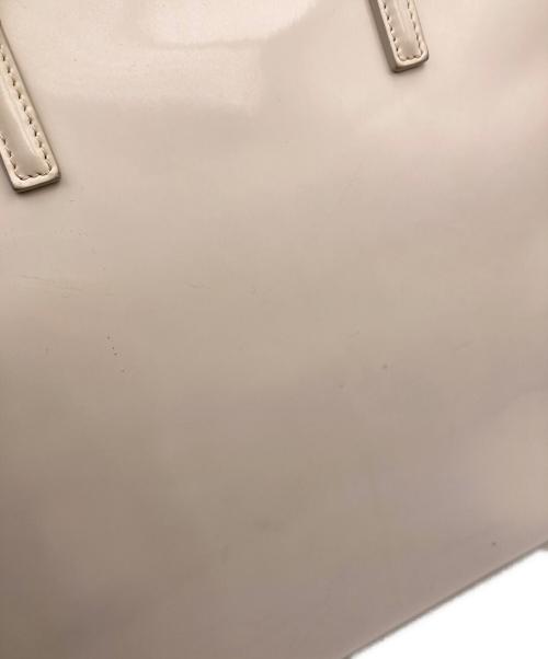 PRADA（プラダ）PRADA (プラダ) 2WAYハンドバッグ ホワイトの古着・服飾アイテム
