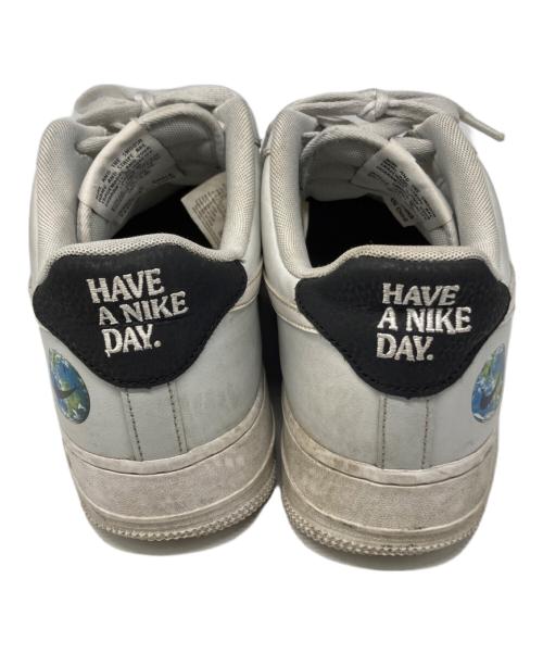 NIKE（ナイキ）NIKE (ナイキ) AIR FORCE 1 07 LV8 2 グレー サイズ:27.5cmの古着・服飾アイテム