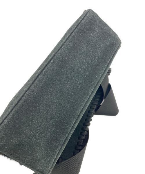 F/CE.（エフシーイー）F/CE. (エフシーイー) TECH LEATHER PARACODE POUCH ブラックの古着・服飾アイテム