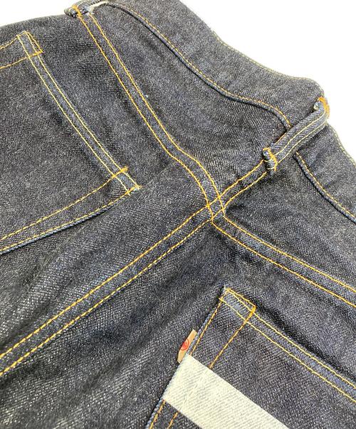MOMOTARO JEANS（桃太郎ジーンズ）MOMOTARO JEANS (桃太郎ジーンズ) 15.7oz 特濃インディゴ出陣ナローテーパード インディゴ サイズ:W30の古着・服飾アイテム