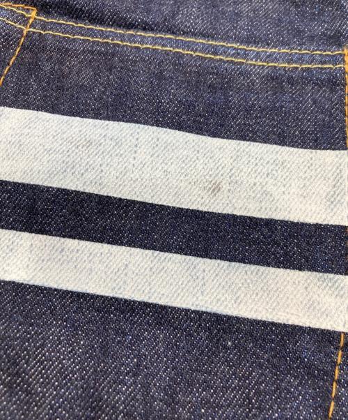 MOMOTARO JEANS（桃太郎ジーンズ）MOMOTARO JEANS (桃太郎ジーンズ) 15.7oz 特濃インディゴ出陣ナローテーパード インディゴ サイズ:W30の古着・服飾アイテム