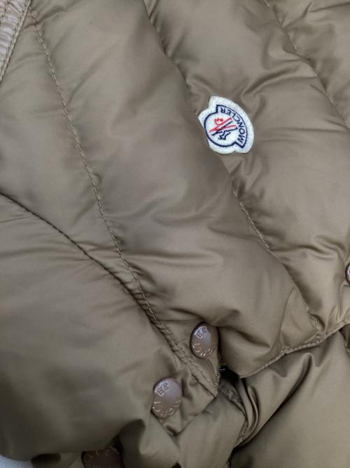MONCLER（モンクレール）MONCLER (モンクレール) ダウンベスト ブラウン サイズ:2の古着・服飾アイテム