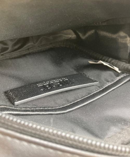 DIESEL（ディーゼル）DIESEL (ディーゼル) RINKE IGNY CROSS BODYBAG ブラックの古着・服飾アイテム