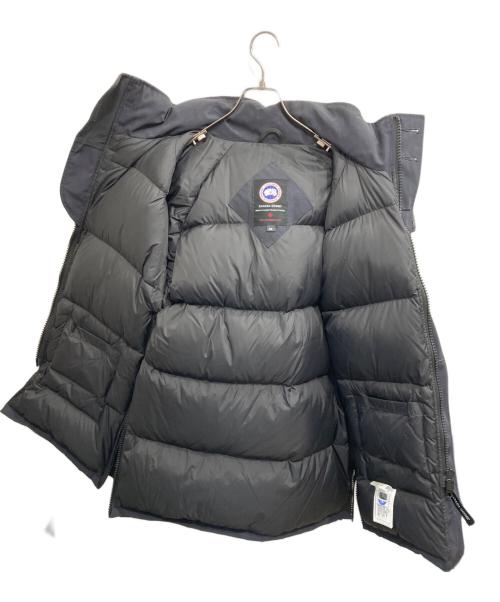 CANADA GOOSE（カナダグース）CANADA GOOSE (カナダグース) ラングレー ダウンジャケット ネイビー サイズ:Mの古着・服飾アイテム
