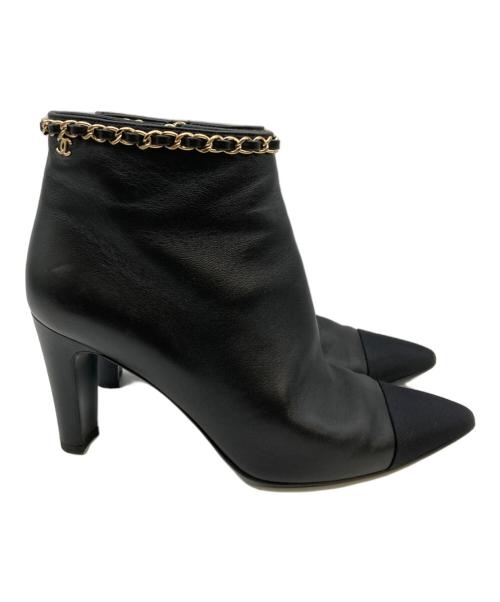 CHANEL（シャネル）CHANEL (シャネル) ココマークチェーンレザーファブリックショートブーツ ブラック サイズ:37 1/2Cの古着・服飾アイテム