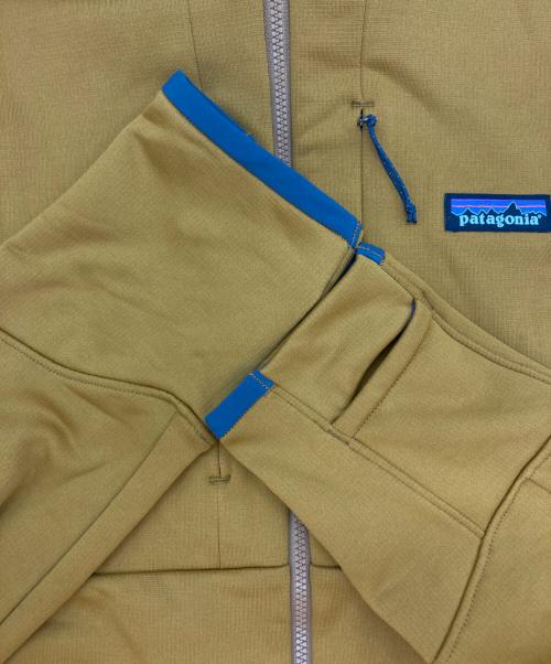 Patagonia（パタゴニア）Patagonia (パタゴニア) R1サーマル・フルジップ・フーディ イエロー サイズ:Lの古着・服飾アイテム