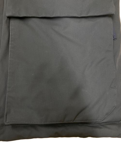 Peak Performance（ピーク・パフォーマンス）Peak Performance (ピーク・パフォーマンス) ダウンジャケット オリーブ サイズ:Ⅿの古着・服飾アイテム