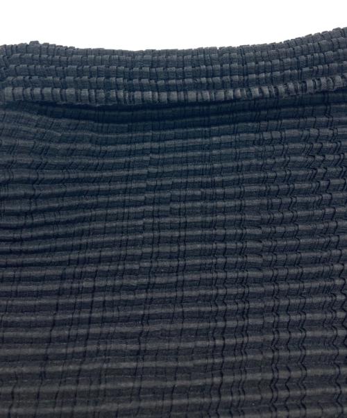 ISSEY MIYAKE（イッセイミヤケ）ISSEY MIYAKE (イッセイミヤケ) プリーツプリーズ ブラック サイズ:Mの古着・服飾アイテム