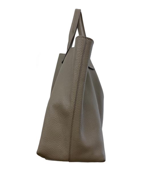 IACUCCI（イアクッチ）IACUCCI (イアクッチ) オペラ レザートートバッグ ベージュの古着・服飾アイテム