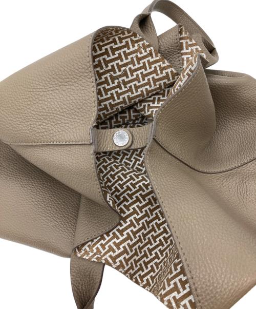 IACUCCI（イアクッチ）IACUCCI (イアクッチ) オペラ レザートートバッグ ベージュの古着・服飾アイテム