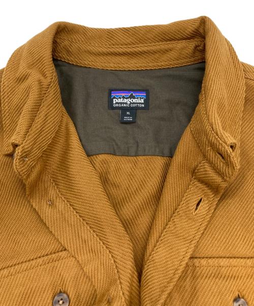 Patagonia（パタゴニア）Patagonia (パタゴニア) フィヨルド ロフト シャツ ブラウン サイズ: XLの古着・服飾アイテム