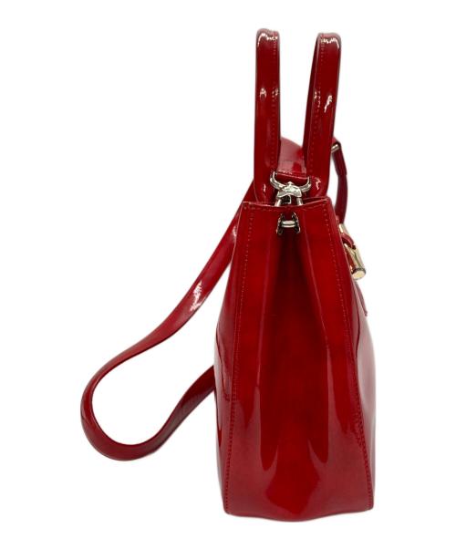 LONGCHAMP（ロンシャン）LONGCHAMP (ロンシャン) エナメルショルダーバッグ レッドの古着・服飾アイテム