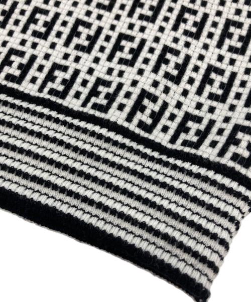 FENDI（フェンディ）FENDI (フェンディ) S/Sズッカ柄ニット ブラック×ホワイト サイズ:36の古着・服飾アイテム
