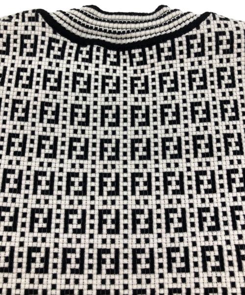 FENDI（フェンディ）FENDI (フェンディ) S/Sズッカ柄ニット ブラック×ホワイト サイズ:36の古着・服飾アイテム
