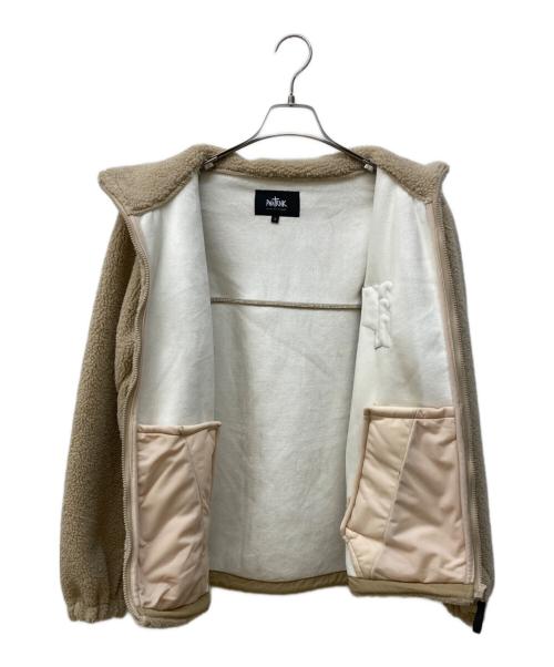 PHATRNK（ファットランク）PHATRNK (ファットランク) Pロゴフリースジャケット ベージュ サイズ:Sの古着・服飾アイテム