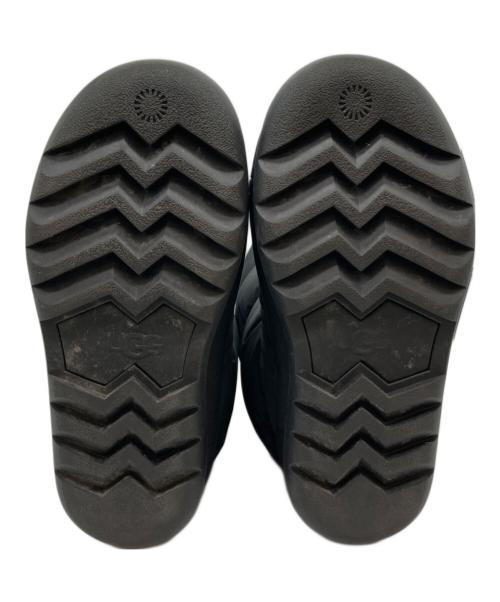 UGG（アグ）UGG (アグ) パフアッパージップデザインブーツ ブラック サイズ:22cmの古着・服飾アイテム