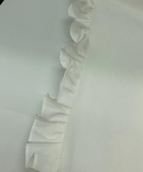 Cen.（セン）Cen. (セン) サイドフリルシャツ ホワイト サイズ:Freeの古着・服飾アイテム