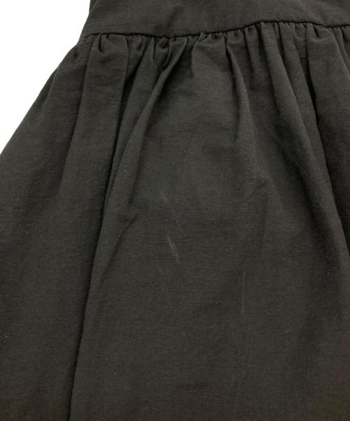 elu.（エル）elu. (エル) ベロアリボンサロペットスカート ブラック サイズ:-の古着・服飾アイテム