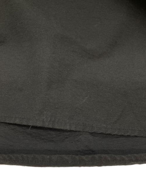 elu.（エル）elu. (エル) ベロアリボンサロペットスカート ブラック サイズ:-の古着・服飾アイテム