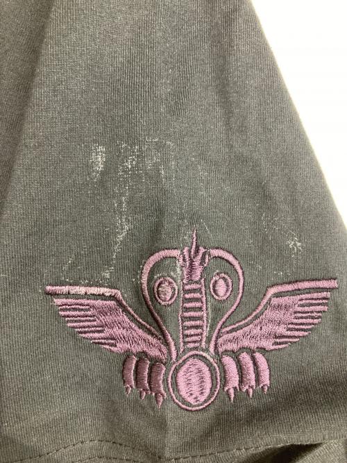 絡繰魂（カラクリタマシイ）絡繰魂 (カラクリダマシイ) 刺繍Tシャツ ブラック サイズ:XLの古着・服飾アイテム