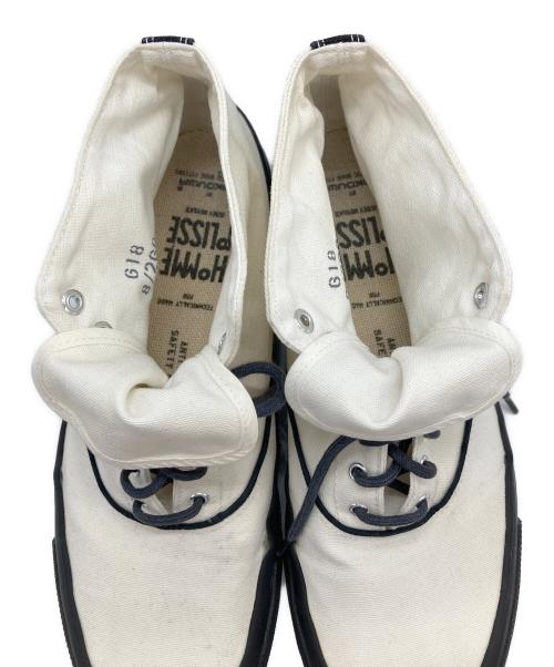 HOMME PLISSE ISSEY MIYAKE（オム プリッセ イッセイ ミヤケ）HOMME PLISSE ISSEY MIYAKE (オムプリッセ イッセイ ミヤケ) スニーカー ホワイト サイズ:26.0の古着・服飾アイテム