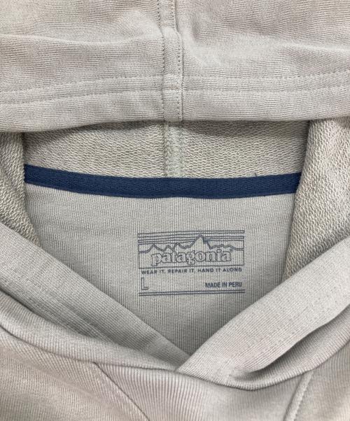 Patagonia（パタゴニア）Patagonia (パタゴニア) デイリー・フーディ・スウェットシャツ ベージュ サイズ:Lの古着・服飾アイテム