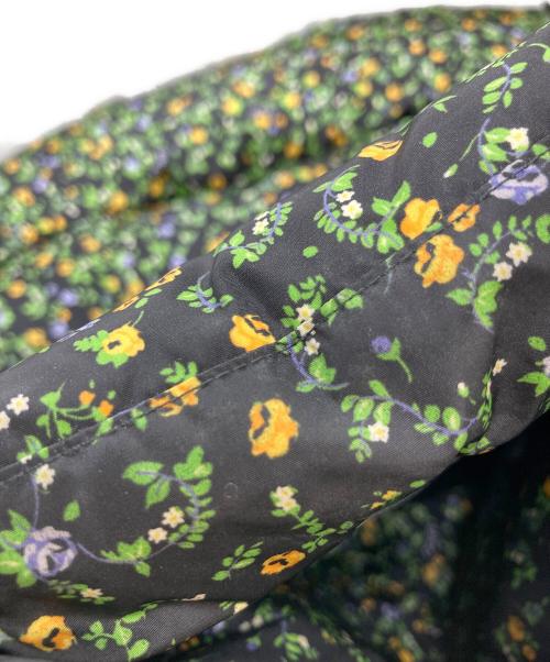 GUCCI（グッチ）GUCCI (グッチ) LIBERTY (リバティ) ダウンジャケット ブラック×グリーン サイズ:42の古着・服飾アイテム