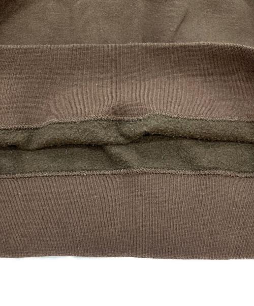 stussy（ステューシー）stussy (ステューシー) クロスボーンプリントスウェット ブラウン サイズ:Mの古着・服飾アイテム